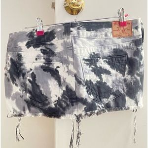 True Religion Dye Dye mini (Frayed) Size 29
